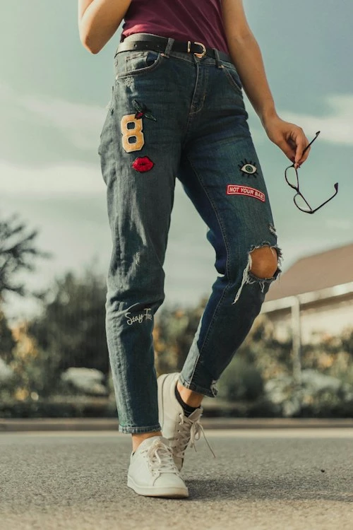 Men's Slim Fit Mid-Rise Stretchable Jeans